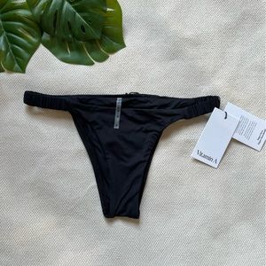 Vitamin A Bikini Bottom Size 6/S